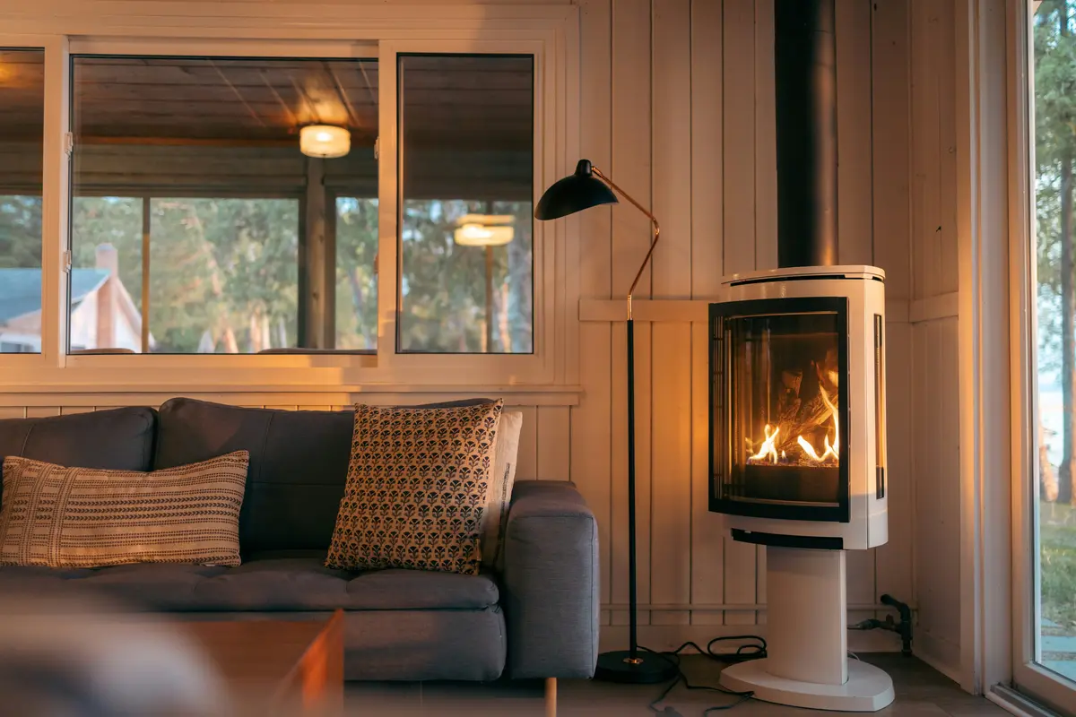 Gas fireplace in a cozy Orlando living room